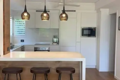 Image de Modern Apartment Close To Sunshine Beach!