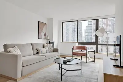 Sunny Uws 1br w/ Elevator, Gym, Dm, Playroom & Rooftop, by Blueground