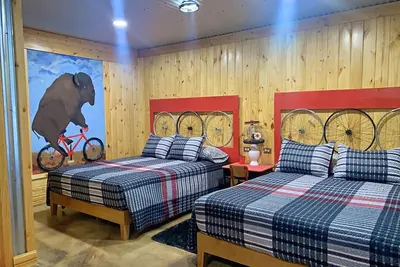 Image de Tour de Bison Cabin Cache near Wichita Mountains Cycling Biking Cache sleeps 4