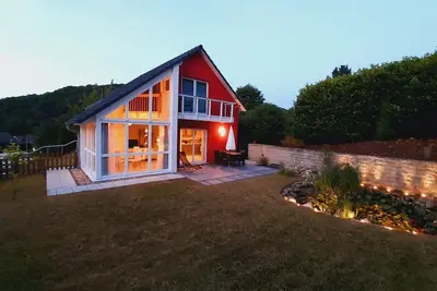 Image de Ferienhaus für 4 Gäste mit 90m² in Heimbach
