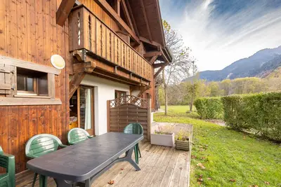 Image de Au chalet du Nant d'Ant avec vue sur les montagnes.