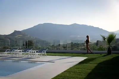 Image de Exquisite Villa I with Enchanting Surroundings