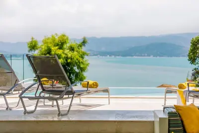 Image de Luxury 3 Bdr Villa + 1 Bdr Apartment - Sunset and Sea Views, 100 Meters to Beach