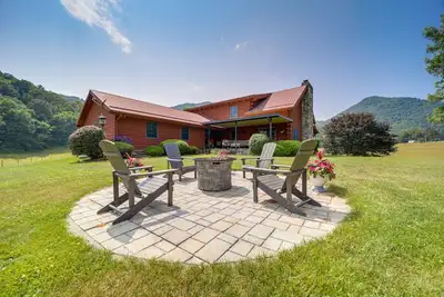 Image de Pet-Friendly Canton Cabin w/ Porch + Grill!