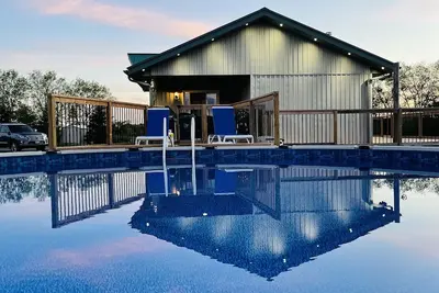 Image de Harmony Villa - 5 Bedrooms Pool, H/T, Fire pit, Sauna, volleyball & badminton