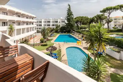 Image de Palm Red Apartment, Wifi, Swimming Pool! new!