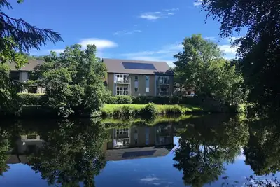 Image de Beautiful Riverside Holiday Home