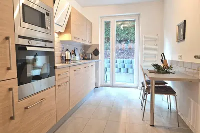 Image de Central Station • University Hospital • Trade Fair • Evonik • Netflix