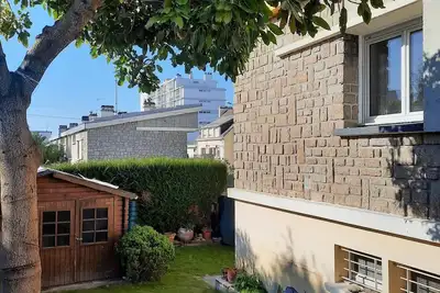 Agréable Maison de Ville, Située proche de la Cité de la Voile Eric Tabarly