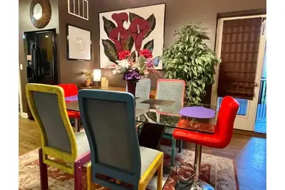 Image de Lovely Quiet, Safe 6-Bedroom in 2 Condos Suite by McCormick Place and Midway!