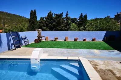 Image de Maison Vallée du paradis piscine privée, route Vtt