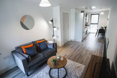 Image de Appartement-Moderne-Salle de bain privée séparée-Vue ville