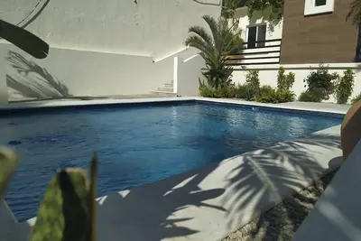 Image de Cozy apartment walking distance to beach & amenities