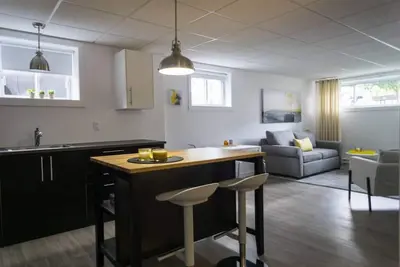 Image de 315a des Chênes Ouest · Superbe condo avec parking.