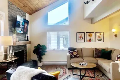 Image de Light filled townhome between Vail and Beaver Creek (Dogs ok! )