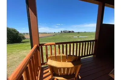 Image de New Villa On the Bourbon Trail with Hot Tub-1