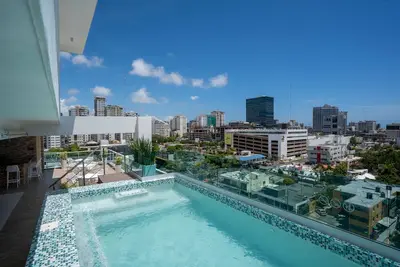 Image de Modern Oasis in town Amazing views| pool & Gym @Julieta