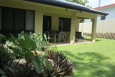 Image de Arcadia Villa 3 - Modern, light and airy apartment at Alma Bay, with national park views