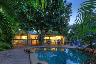 Image de Loyang Apartment 3 - Fantastic value island getaway with complex pool and short stroll to Alma Bay