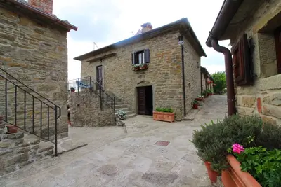 Image de Petite maison dans un vieux hameau avec deux chambres doubles, piscine panoramique à usage commun. P