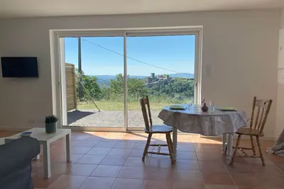 Image de Gîte Les Mimosas - 2 à 4 personnes - vue imprenable