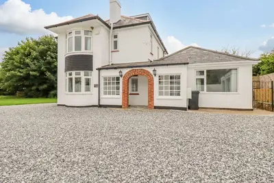 Image de Pen-Y-Thon House, pet friendly, with hot tub in Summercourt