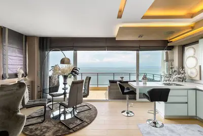 Image de Mega Suite on the sea