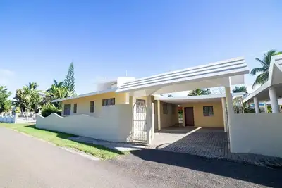 Image de Spend your holidays in Sosua! Fully-loaded townhouse with shared pool