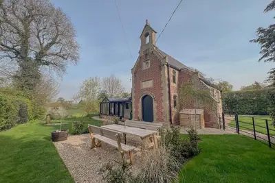 Image de Exquisite Converted Old School House