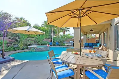 Private Home Pool Spa/Gated Golf Course Community