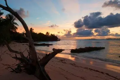 Image de Private Beachfront Home