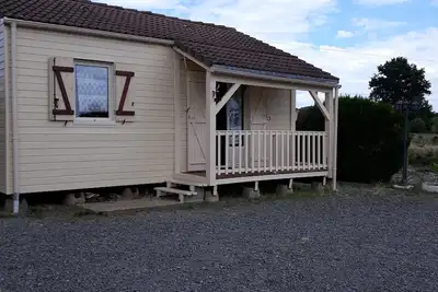 Image de Chalet avec espace extérieur à proximité des 24h