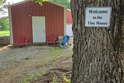 Image de Furnished Tiny House in the country! Lakes, hunting, fishing+ just minutes away