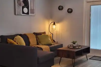 Image de Cozy Industrial Chic Apartment