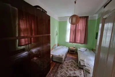 Image de House with yard in the centre of the city not far from the beach