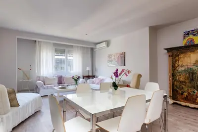 Image de Letsgo Diagonal Ave. Apartment 6 pax