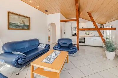 Image de 100 m² Große Ferienwohnung für bis zu 5 Personen, 10 min vom Strand Entfernt