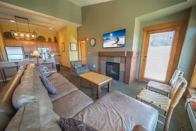 Image de Last Minute Holiday Rates! Penthouse condo with stunning views!