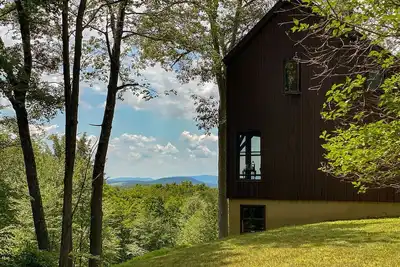 Image de Cold Spring Getaway | Saltwater Pool & Views