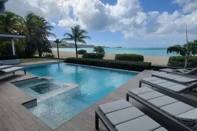 Image de Ultra-Modern Beach House with private pool