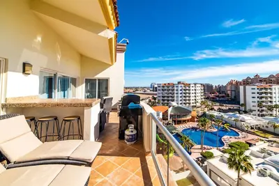 Image de Las Palmas 4br/3ba Penthouse Ocean View 7th Fl