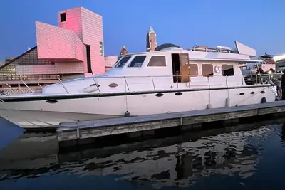 Image de Serendipity motor yacht