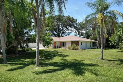 Image de Cozy Beach⛱ House Minutes from Several Beaches, Intercoastal Waterway and Venice