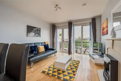 Image de Supérieure-Appartement-Salle de bain privée séparée