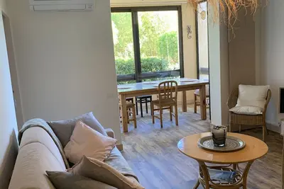 Image de Un havre de paix proche du Centre et des Plages