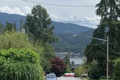 Image de 2 bedroom Suite, 5 minutes to Deep Cove