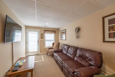 Image de Sunset Ridge-2 Bedroom Apartment with Private Entrance