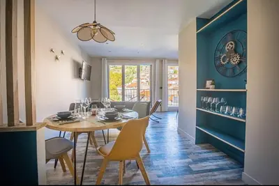 Image de Admirez Notre-Dame de la Garde Roucas mer T3 luxe