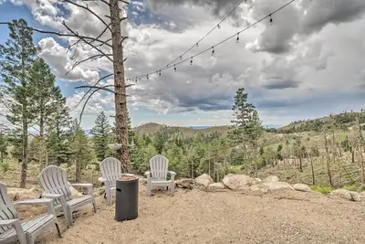 Image de 14 Mi to Ski Apache: Mountaintop Cabin w/ View