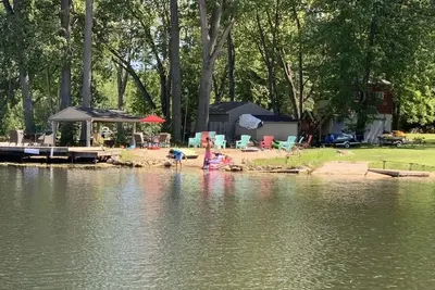Image de Private Lake -Northern Michigan without the drive!